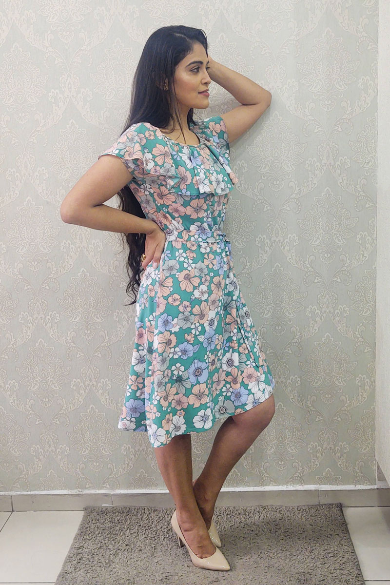 9192 Vestido C/ Babado Decote 9192 Vestido C/ Babado Decote