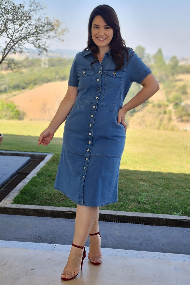 5174 Vestido Jeans C/ Botões e Bolsos Frontal 5174 Vestido Jeans C/ Botões e Bolsos Frontal